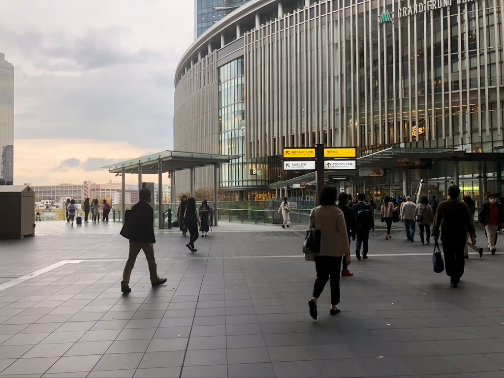 ウェスティン大阪　宿泊記　朝食　エグゼクティブラウンジ　アクセス　行き方　エグゼクティブキング　spgamex　プラチナ　特典