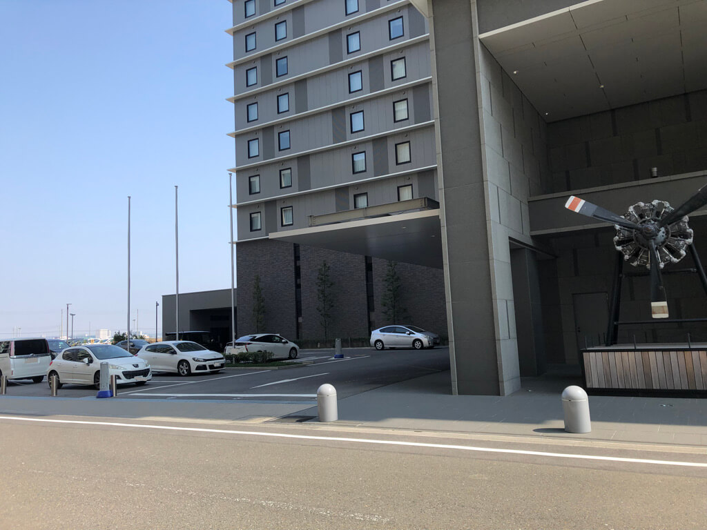 フォーポイントバイシェラトン名古屋中部国際空港　宿泊記　ブログ　プラチナ特典　朝食　駐車場　マリオットボンヴォイアメックス　紹介