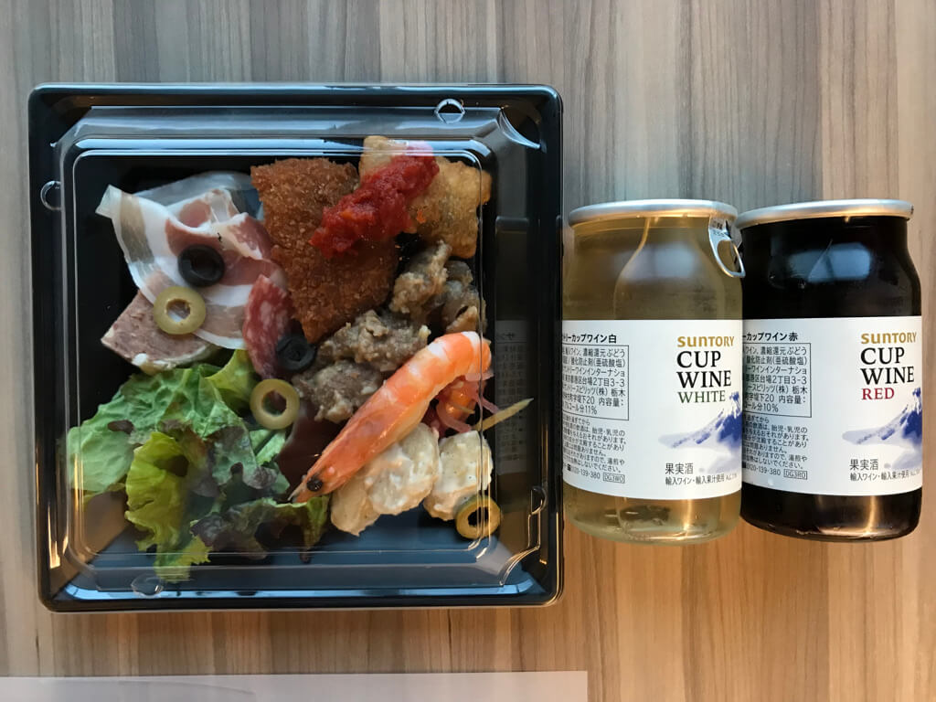 コートヤード・バイ・マリオット大阪本町　宿泊記　朝食　ハッピーアワー　カクテルタイム　アップグレード　プラチナ特典　エコキャンペーン　SPGアメックス　紹介