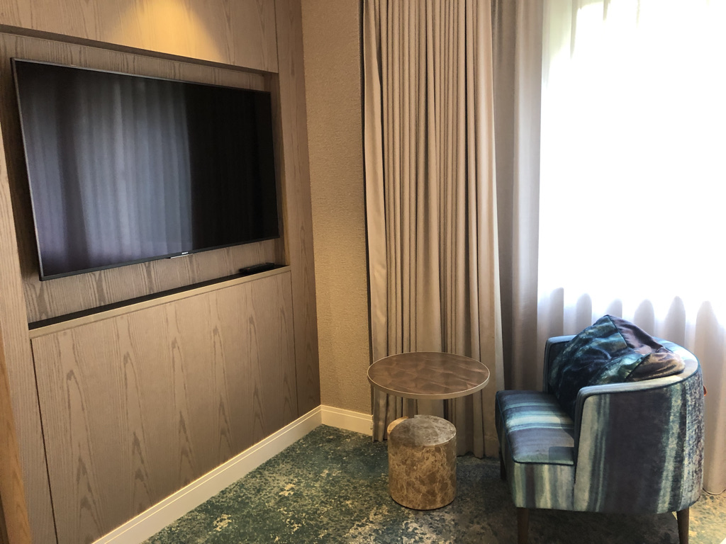 ウェスティン都ホテル京都　子連れ　宿泊記　ブログ　2ベッドルームスイート 1キングベッド＆2シングルベッド　子供添い寝　ジム　プール　温泉　朝食　クラブラウンジ　spgアメックス紹介　プラチナ特典　アメニティ