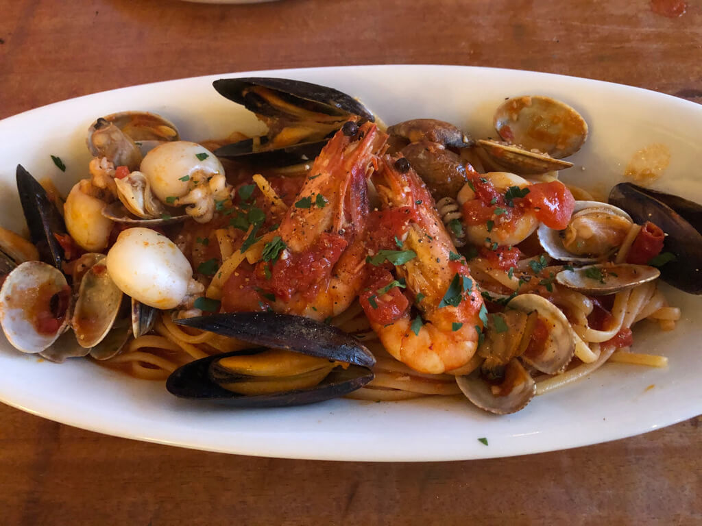 ルネッサンスリゾートオキナワ　クラブサビー宿泊記　朝食　ランチ　ディナー　周辺ご飯　ピッツェリア　ダ　エンゾ