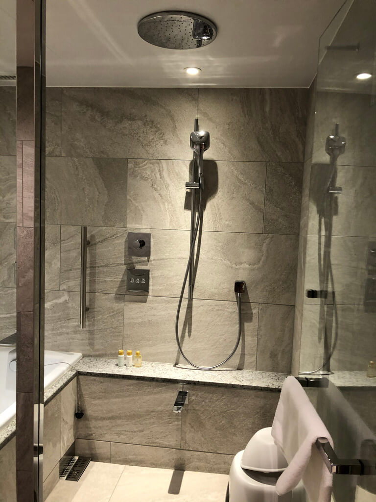 ウェスティン都ホテル京都　宿泊記　ラグジュアリースイート　子連れ旅　子供添い寝　クラブラウンジ　プール　ジム　spgアメックス紹介　プラチナ特典