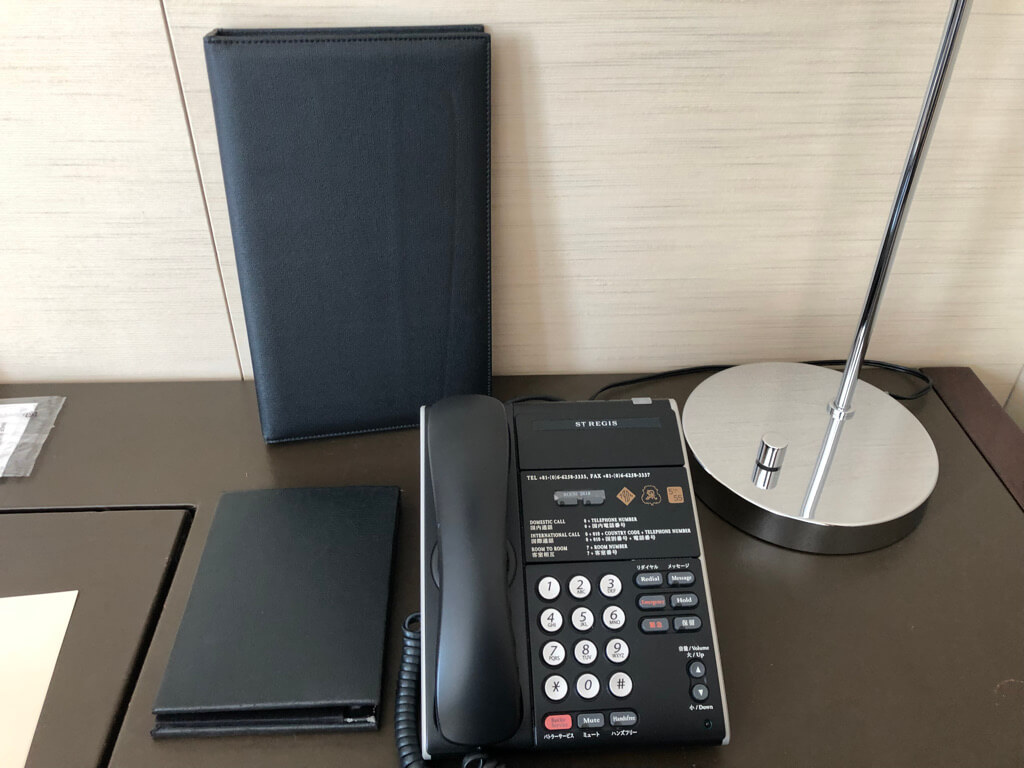 セントレジス大阪　ブログ　　宿泊記　子供添い寝　朝食　アクセス　駐車場　タイタニックオムレツ　プラチナ特典　バトラーサービス　マリオットボンヴォイアメックス　紹介　アメニティ