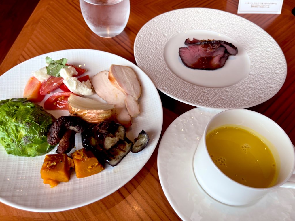 マリオットボンヴォイアメックス　特典　紹介