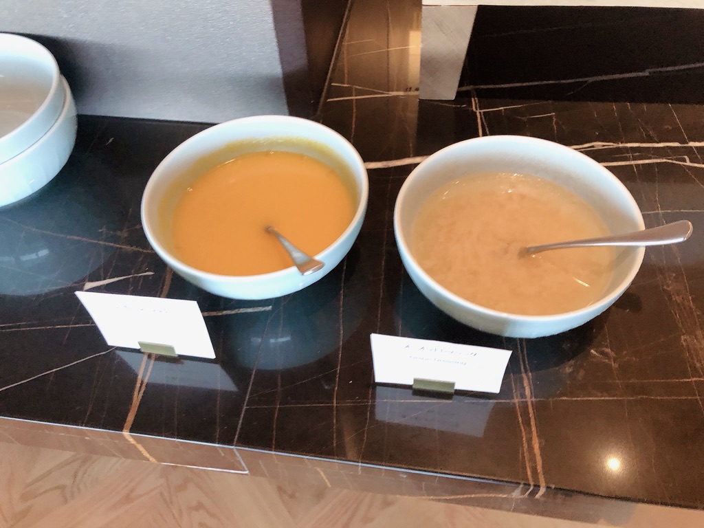 リッツカールトン福岡　クラブラウンジ　朝食　料金　アフタヌーンティ