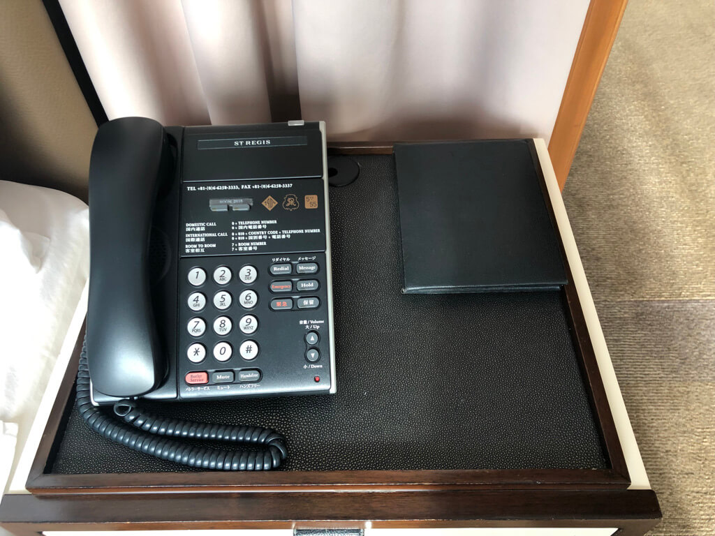 セントレジス大阪　ブログ　　宿泊記　子供添い寝　朝食　アクセス　駐車場　タイタニックオムレツ　プラチナ特典　バトラーサービス　マリオットボンヴォイアメックス　紹介　アメニティ