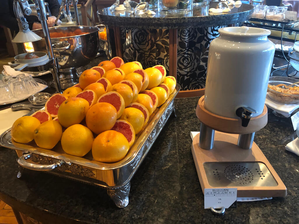 ルネッサンスリゾートオキナワ　クラブサビー宿泊記　朝食　ランチ　ディナー　周辺ご飯　フォーシーズン