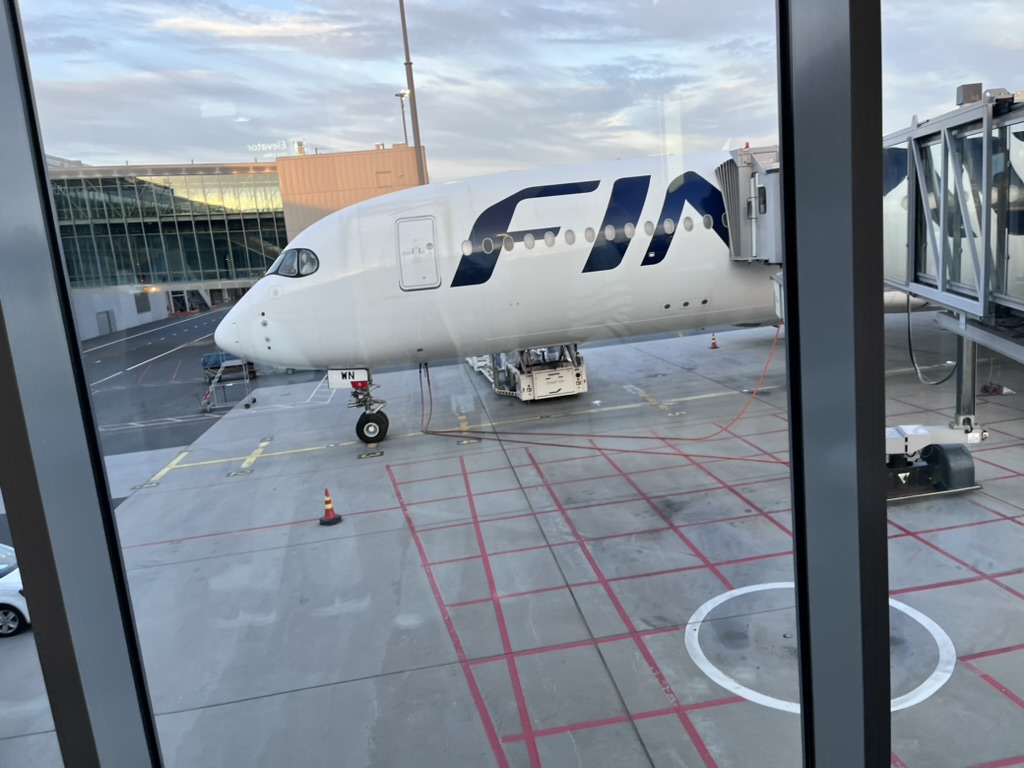 フィンエア　ay80便　評判　最悪　セントレア　プライオリティパス　ラウンジ