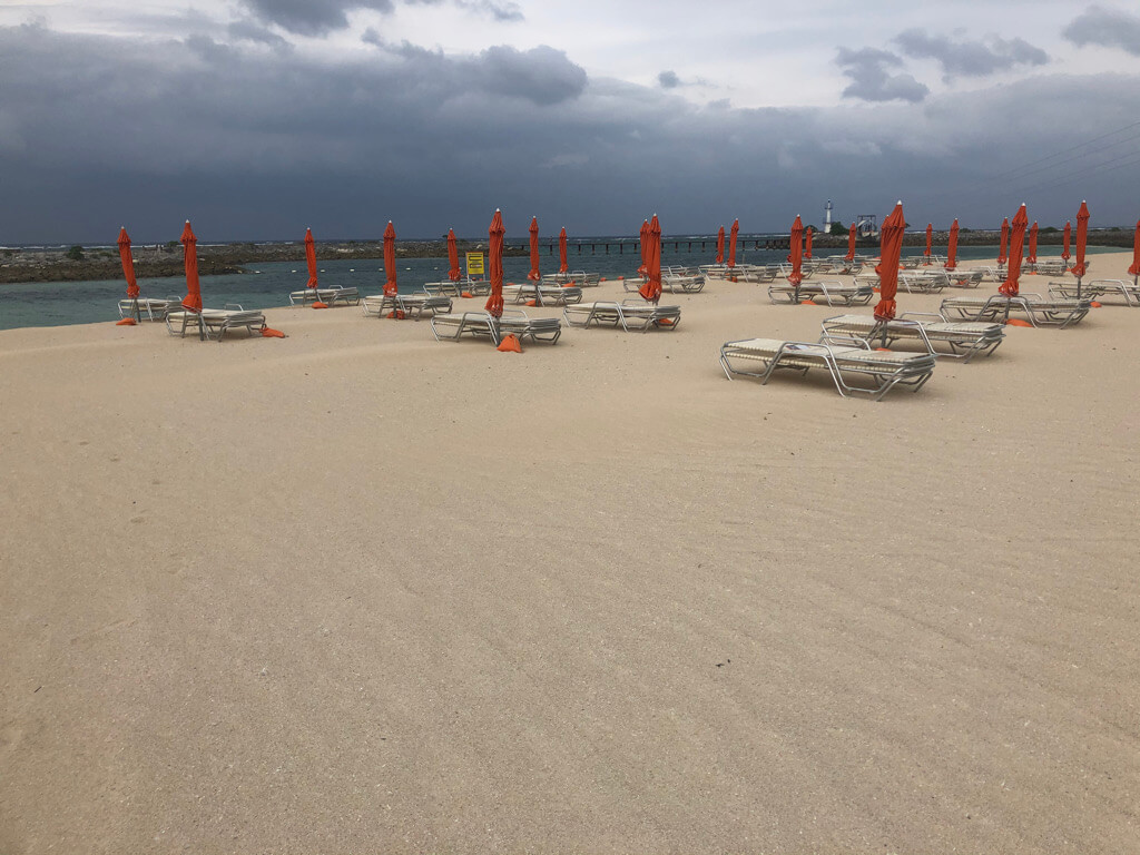 シェラトン沖縄サンマリーナリゾート　サウスタワー　宿泊記　プレミアムオーシャンツイン　フィットネスジム　大浴場　プール　サウナ　コンビニ　アメニティ