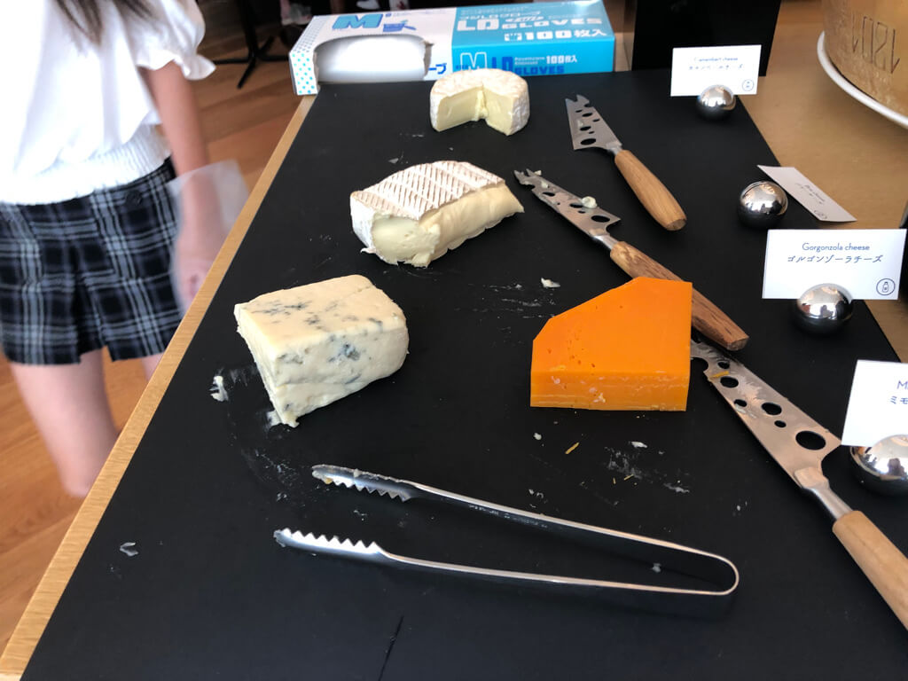 W大阪　マーベラススイート　子連れ　宿泊記 SPGアメックス紹介　朝食　プール　WETバー　サウナ　大浴場　フィットネスジム　駐車場　プラチナ特典　ルームサービス