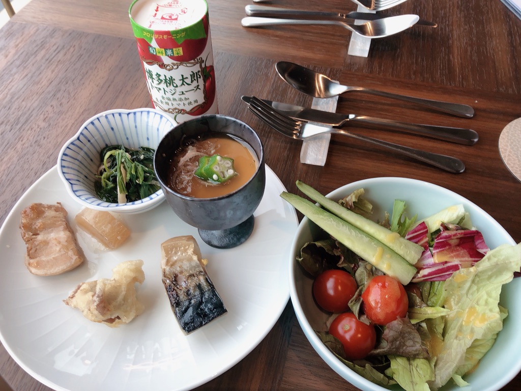 リッツカールトン福岡　クラブラウンジ　朝食　料金　アフタヌーンティ