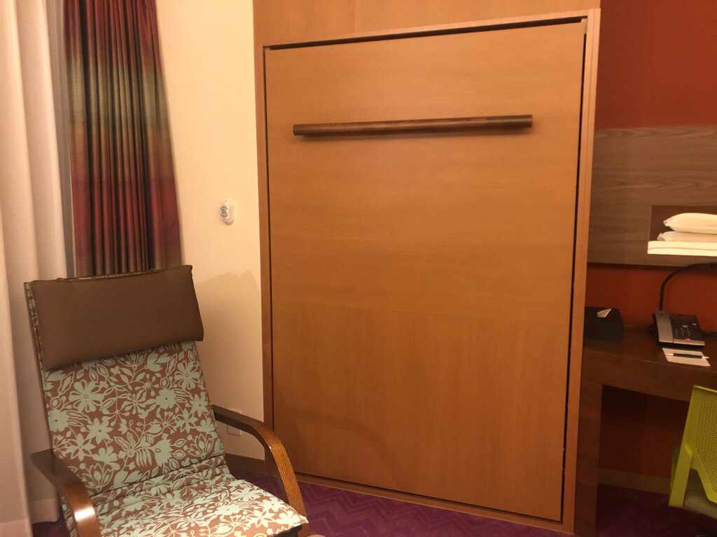 シェラトン沖縄サンマリーナリゾート　サウスタワー　宿泊記　プレミアムオーシャンツイン　フィットネスジム　大浴場　プール　サウナ　コンビニ　アメニティ