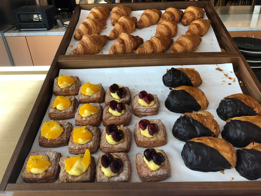 W大阪　マーベラススイート　子連れ　宿泊記 SPGアメックス紹介　朝食　プール　WETバー　サウナ　大浴場　フィットネスジム　駐車場　プラチナ特典　ルームサービス