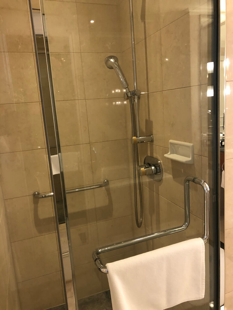 名古屋マリオットアソシアホテルデラックス　スイート　宿泊記　朝食　コンシェルジュ　ラウンジ　　フィットネスジム　プール　spgアメックス　紹介　プラチナ特典