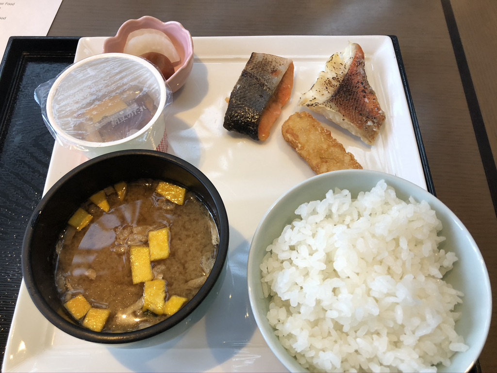 マリオットホテル宿泊記 朝食 コロナ 感染対策 混雑時間 カレーパン 感想　レビュー