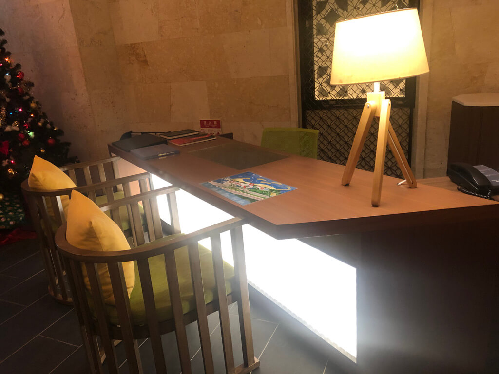 シェラトン沖縄サンマリーナリゾート　サウスタワー　宿泊記　プレミアムオーシャンツイン　フィットネスジム　大浴場　プール　サウナ　コンビニ　アメニティ