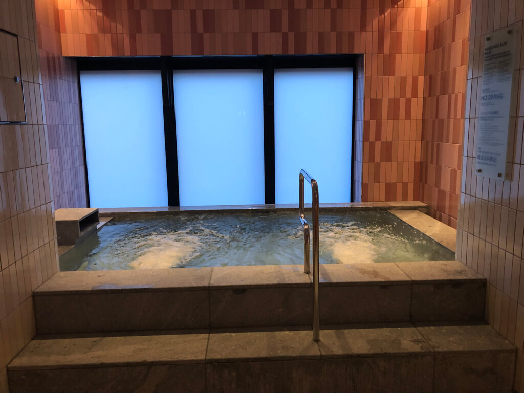 W大阪　マーベラススイート　子連れ　宿泊記 SPGアメックス紹介　朝食　プール　WETバー　サウナ　大浴場　フィットネスジム　駐車場　プラチナ特典　ルームサービス