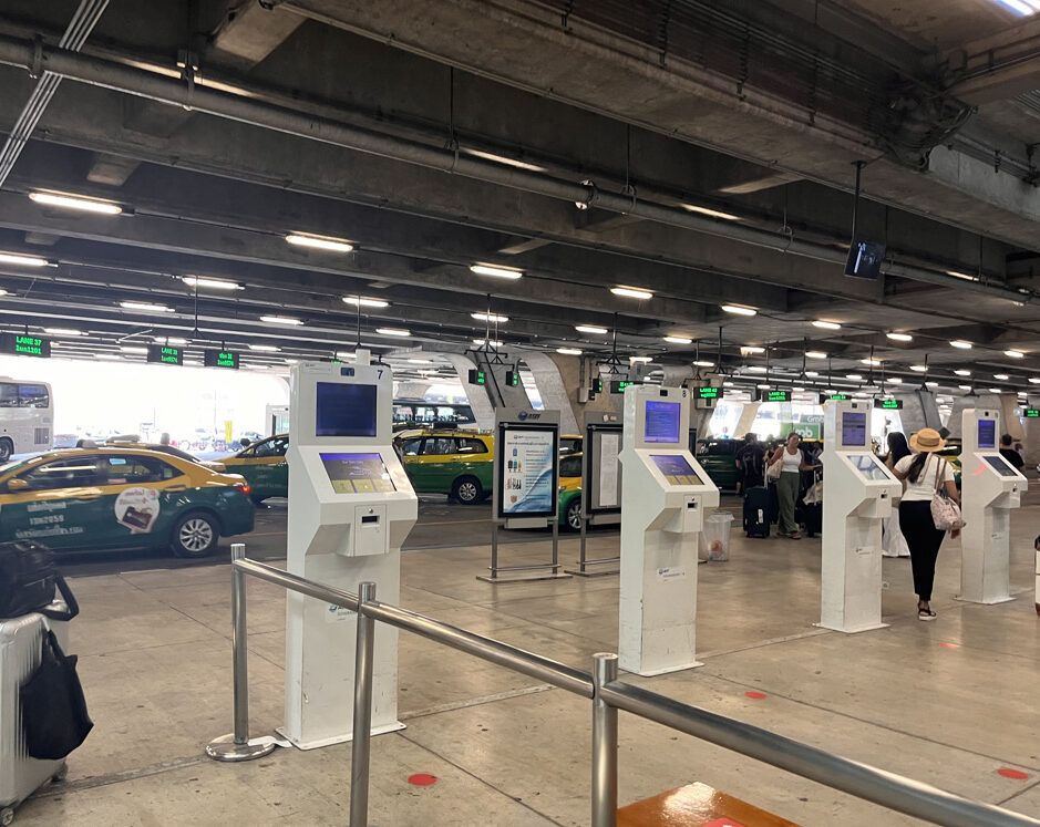 セントレジスバンコク　宿泊記　送迎　アクセス　朝食　プール　ジム　サウナ　子供添い寝年齢　マリオットボンヴォイアメックス　プラチナ特典