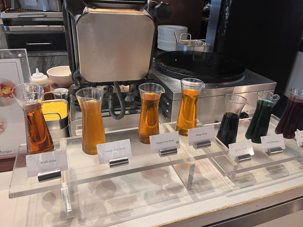 セントレジスバンコク　宿泊記　送迎　アクセス　朝食　プール　ジム　サウナ　子供添い寝年齢　マリオットボンヴォイアメックス　プラチナ特典　バトラーサービス