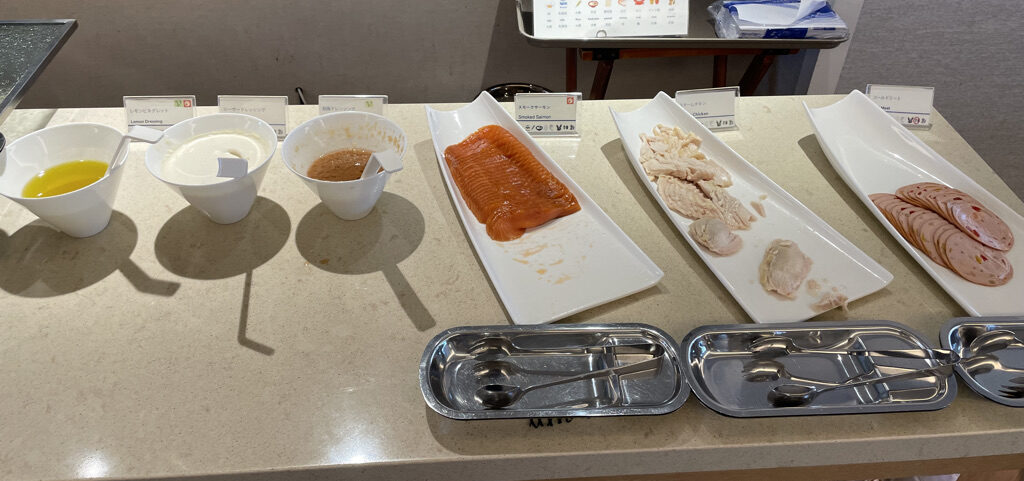 シェラトングランデ東京ベイ　朝食　値段　おすすめ　口コミ　　ガレリアカフェ　グランカフェ　トスティーナ　マリオットボンヴォイアメックス紹介