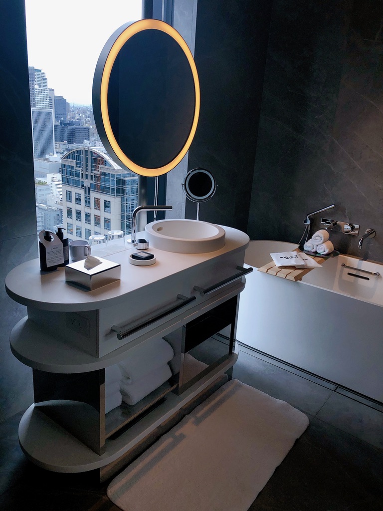 w大阪　ホテル　宿泊記　大浴場　駐車場　プール　読み方　プラチナ特典　マリオットボンヴォイアメックス紹介