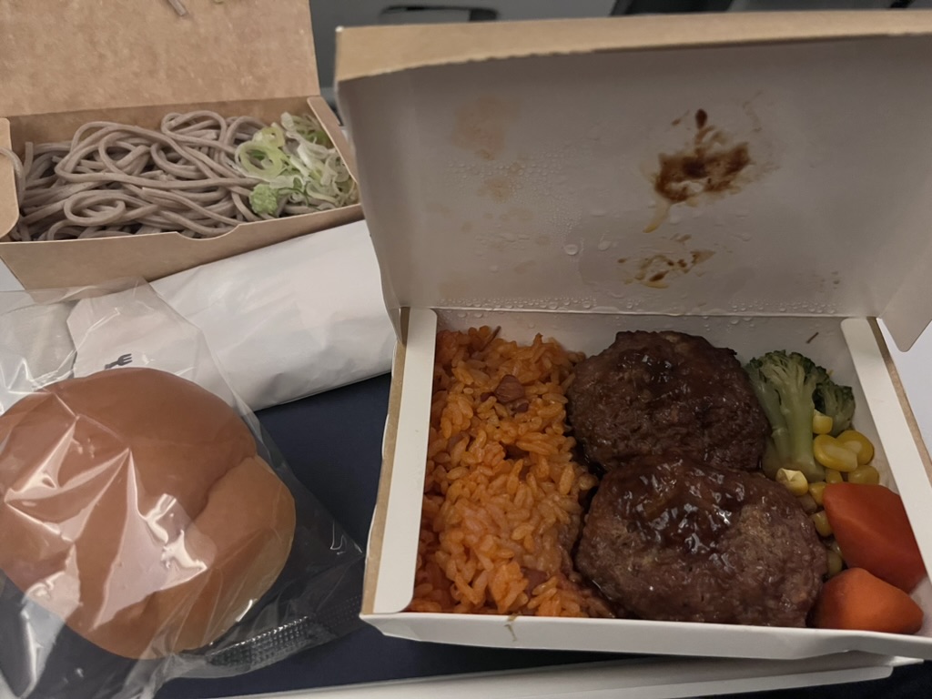 フィンエア　ay80便　評判　最悪　セントレア　プライオリティパス　ラウンジ