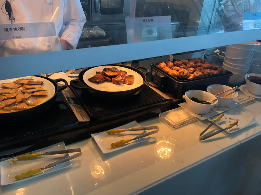 大阪マリオット都ホテル　ブログ　ジュニアスイート　子供添い寝無料　宿泊記　連休　格安　朝食　ラウンジ　あべのハルカス　プラチナ特典　　駐車場　マリオットボンヴォイアメックス紹介