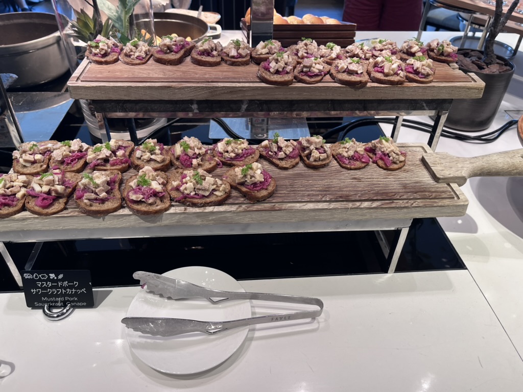 ヒルトン広島　エグゼクティブラウンジ　利用できる条件　服装