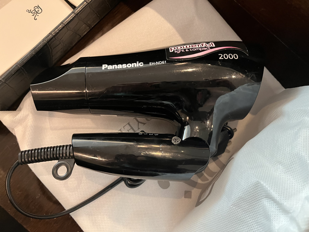 セントレジスバンコク　宿泊記　送迎　アクセス　朝食　プール　ジム　サウナ　子供添い寝年齢　マリオットボンヴォイアメックス　プラチナ特典