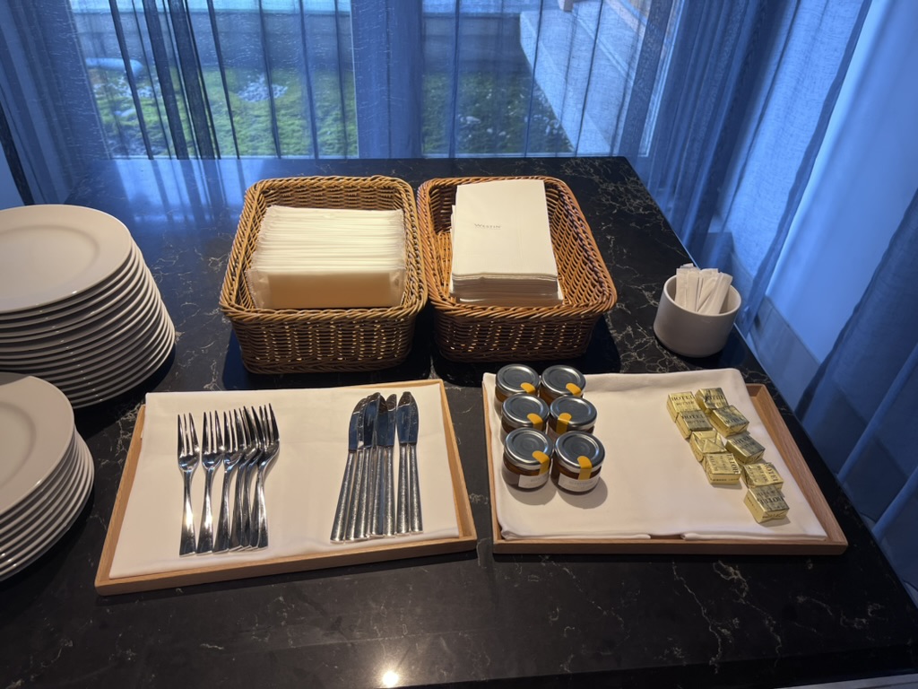 ウェスティン都ホテル京都クラブラウンジ　時間　メニュー　ブログ