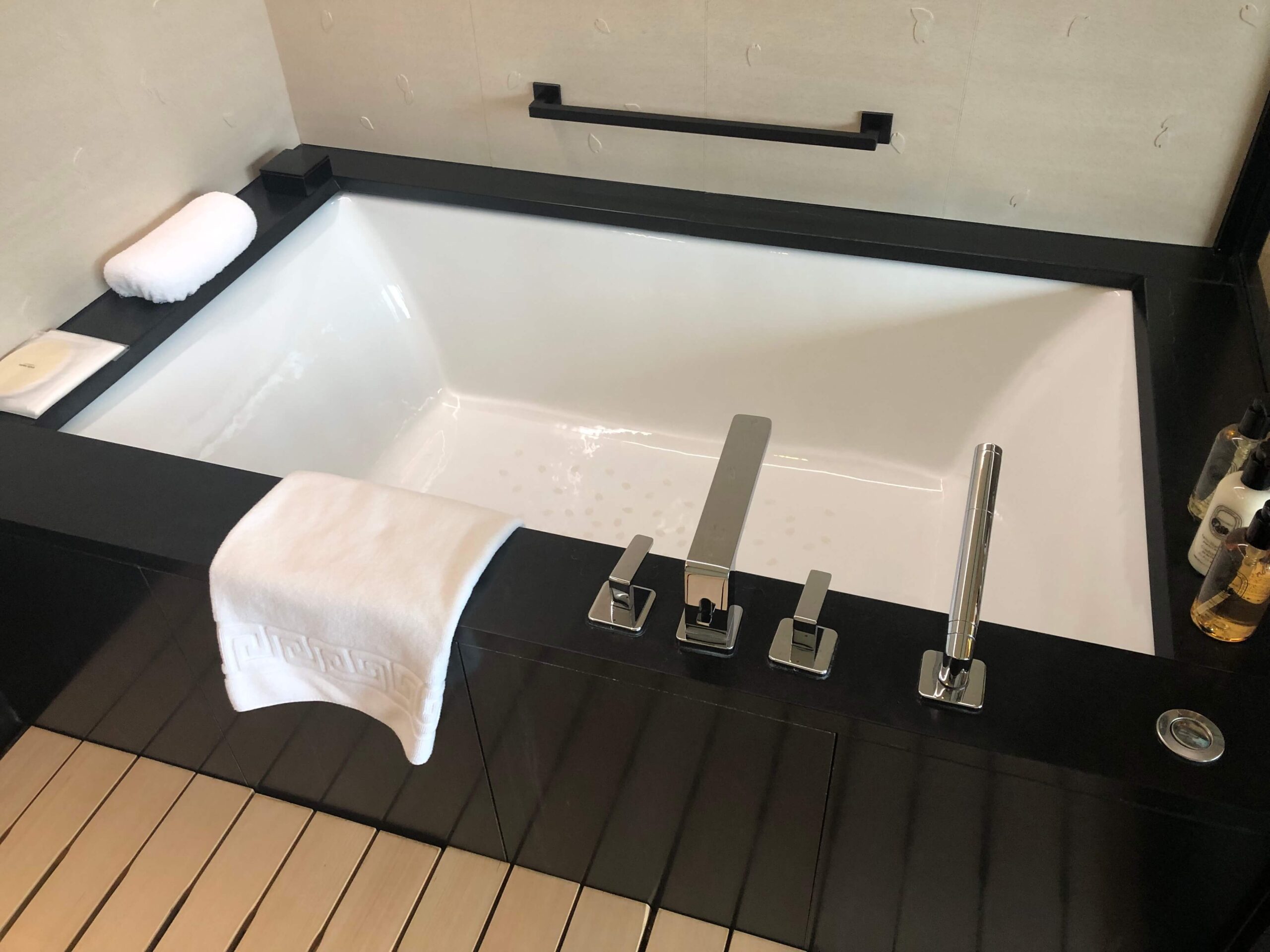 リッツカールトン京都　ブログ　ガーデンテラススイート　マリオットボンヴォイアメックス紹介　プラチナ特典　朝食　プール　アクティビティ　子供添い寝　アメニティ　ジム　駐車場　アクセス