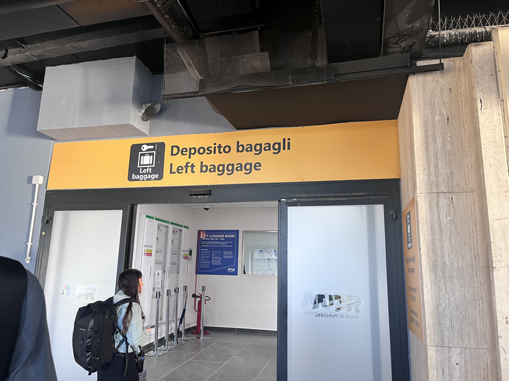 ローマ　フィウミチーノ空港　プライムクラスラウンジ　ITAエアウェイズ　AZ1462　プライオリティパス　スーツケース預かり