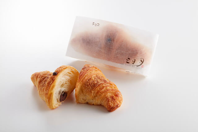 7F994D25 5372 4B69 BDD5 6327D01EF530