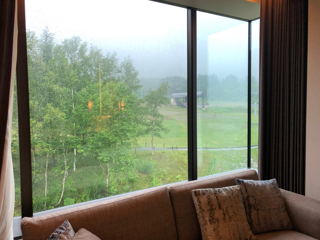 ニセコ東山ビレッジリッツカールトンリザーブ　子連れ　ブログ　宿泊記　プラチナ特典　朝食　アクティビティ　温泉　プール　マリオットボンヴォイアメックスプレミアム　紹介