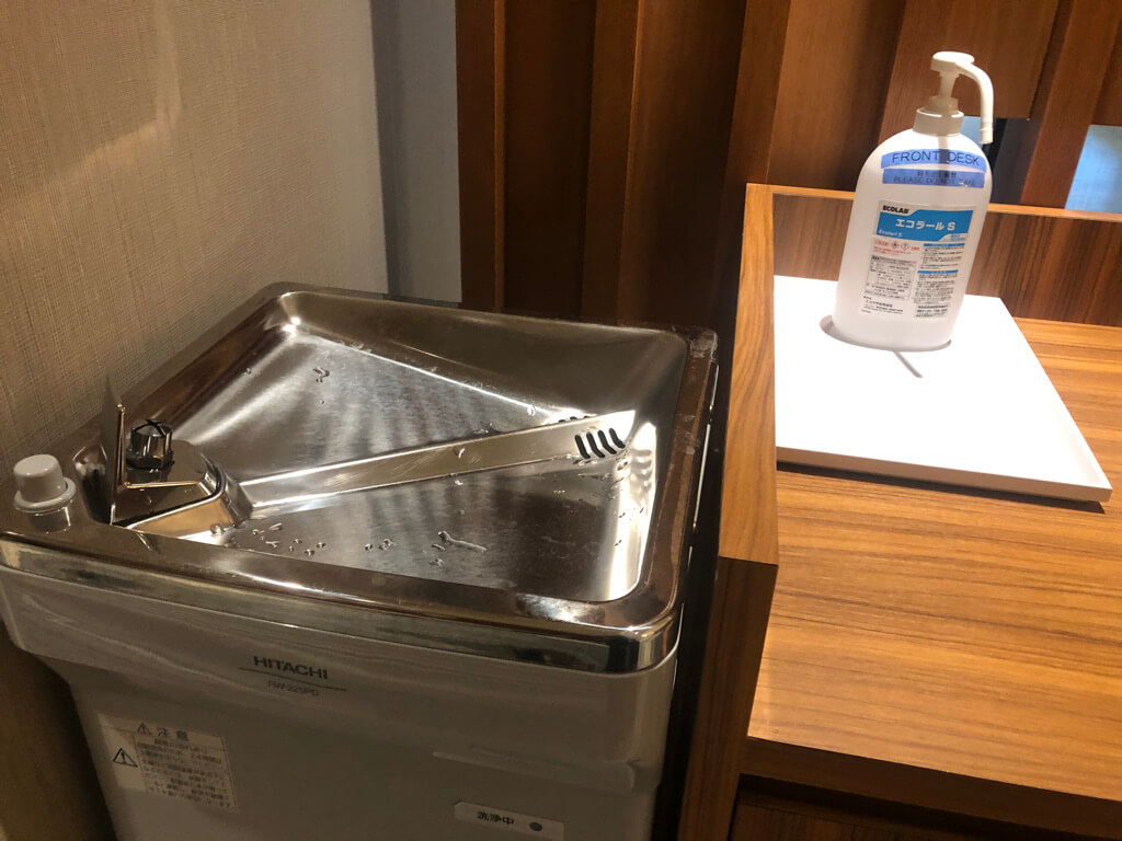 シェラトン沖縄サンマリーナリゾート　サウスタワー　宿泊記　プレミアムオーシャンツイン　フィットネスジム　大浴場　プール　サウナ　コンビニ　アメニティ