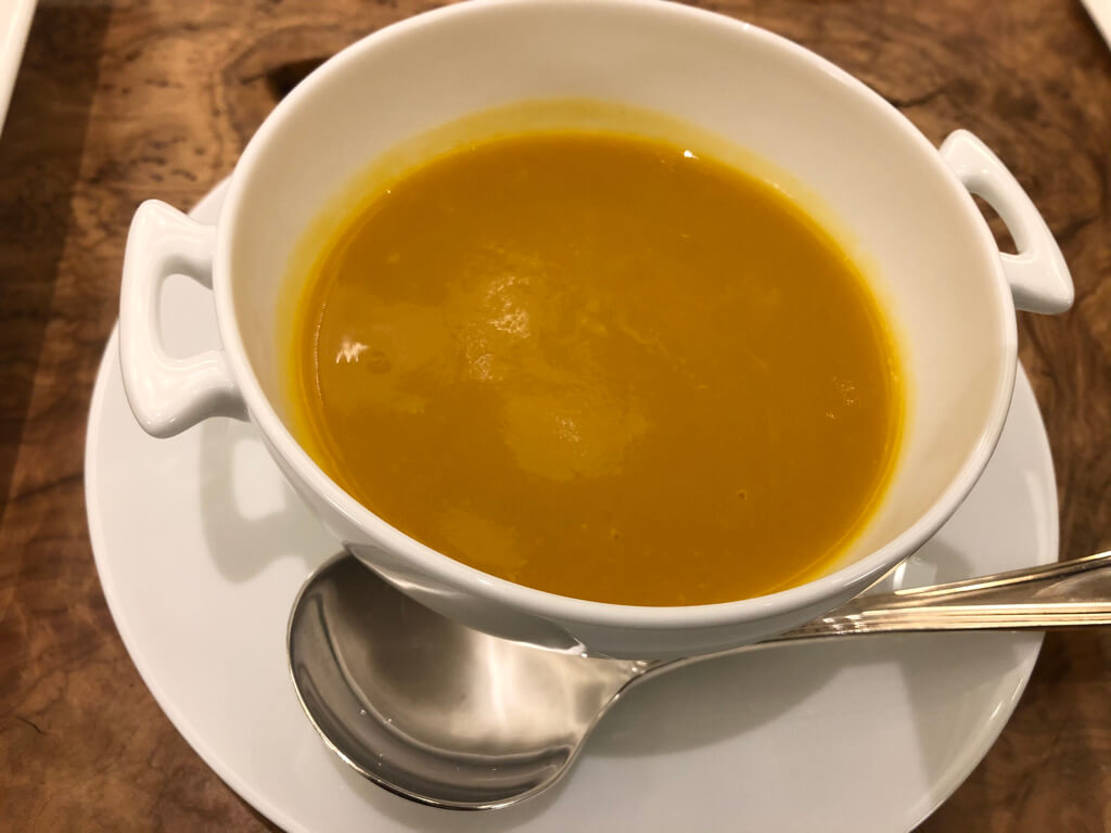 JWマリオット・ホテル奈良　宿泊記 ラウンジ　朝食　プール　フィットネスジム　子供添い寝　アクティビティ　駐車場料金　SPGアメックス　紹介　プラチナ特典