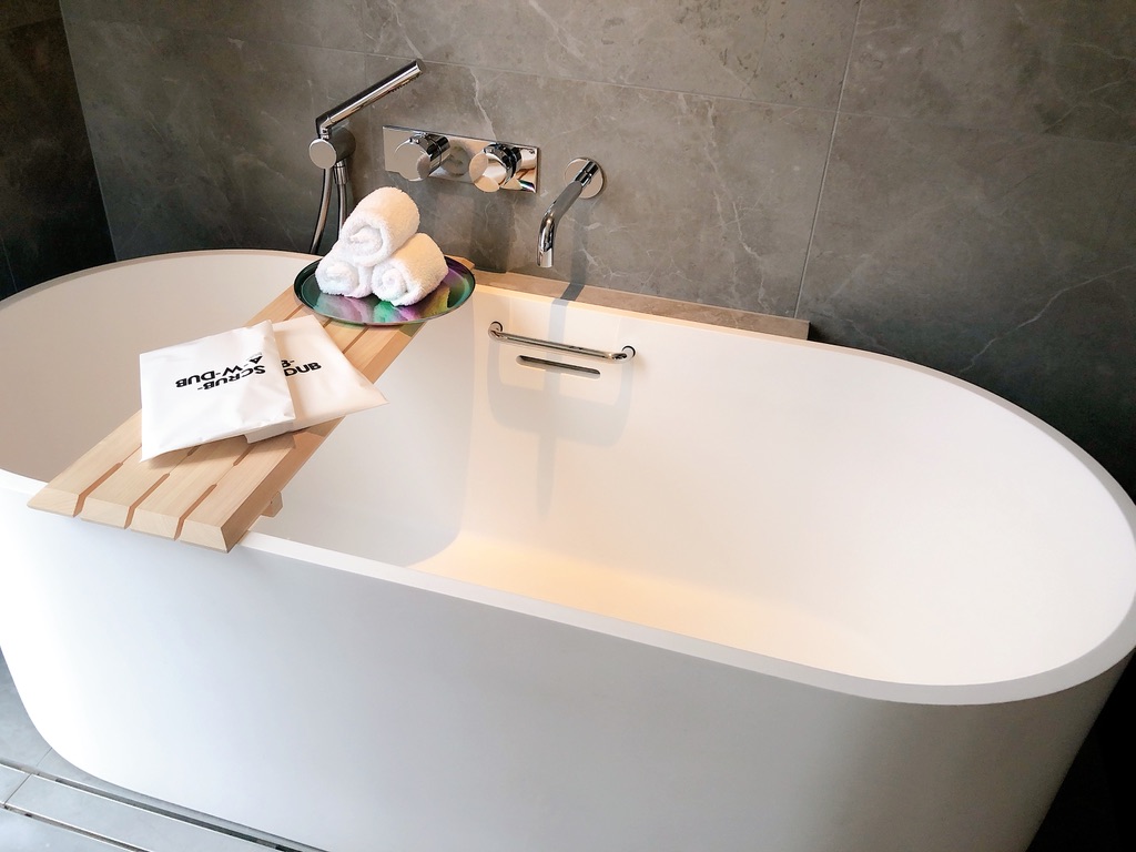 w大阪　ホテル　宿泊記　大浴場　駐車場　プール　読み方　プラチナ特典　マリオットボンヴォイアメックス紹介