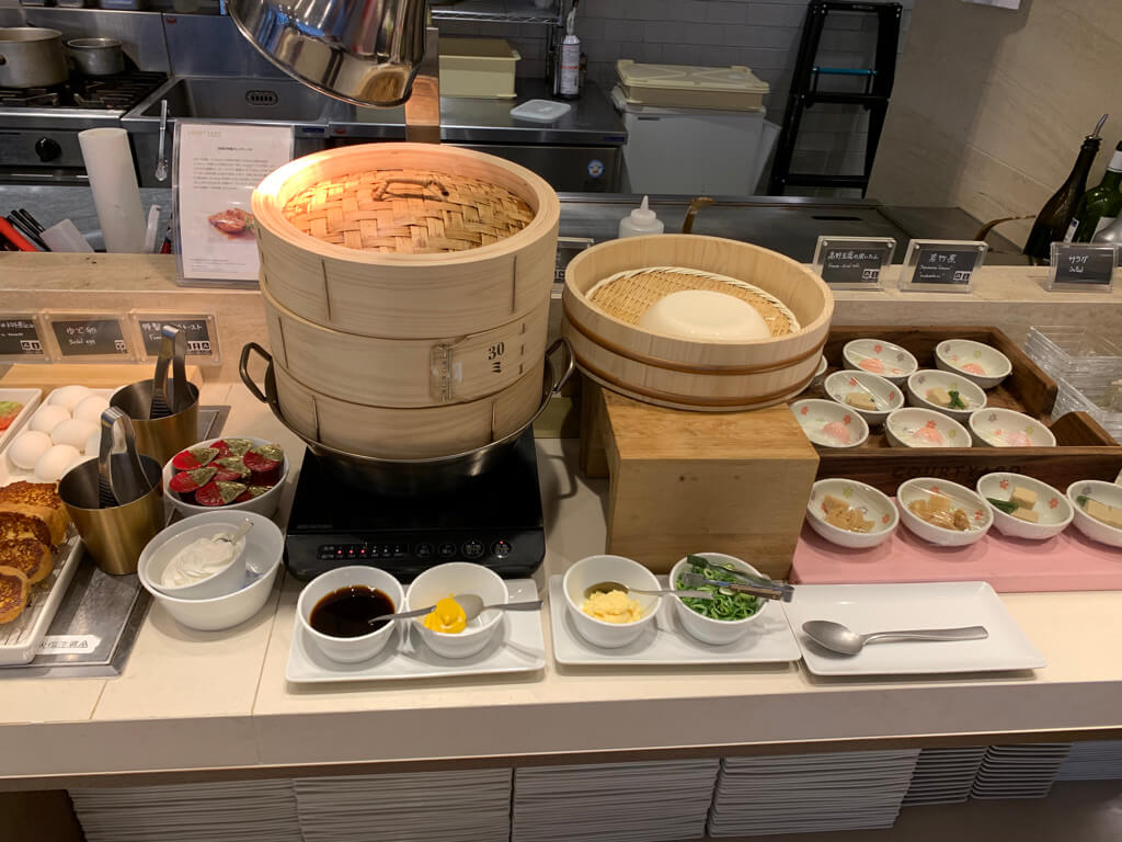 コートヤード・バイ・マリオット大阪本町　宿泊記　朝食　ハッピーアワー　カクテルタイム　アップグレード　プラチナ特典　エコキャンペーン　SPGアメックス　紹介