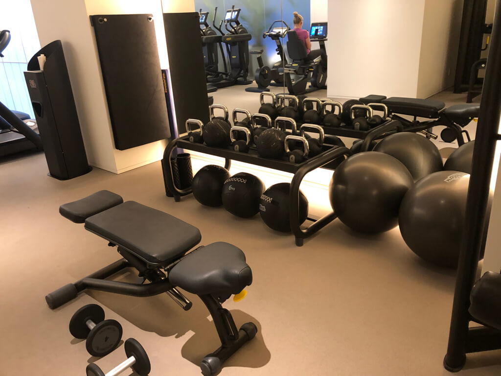 東京エディション虎ノ門　スイート　宿泊記　ブログ　アクセス　朝食　プール　ジム　マリオット特典　マリオットボンヴォイアメックス　紹介