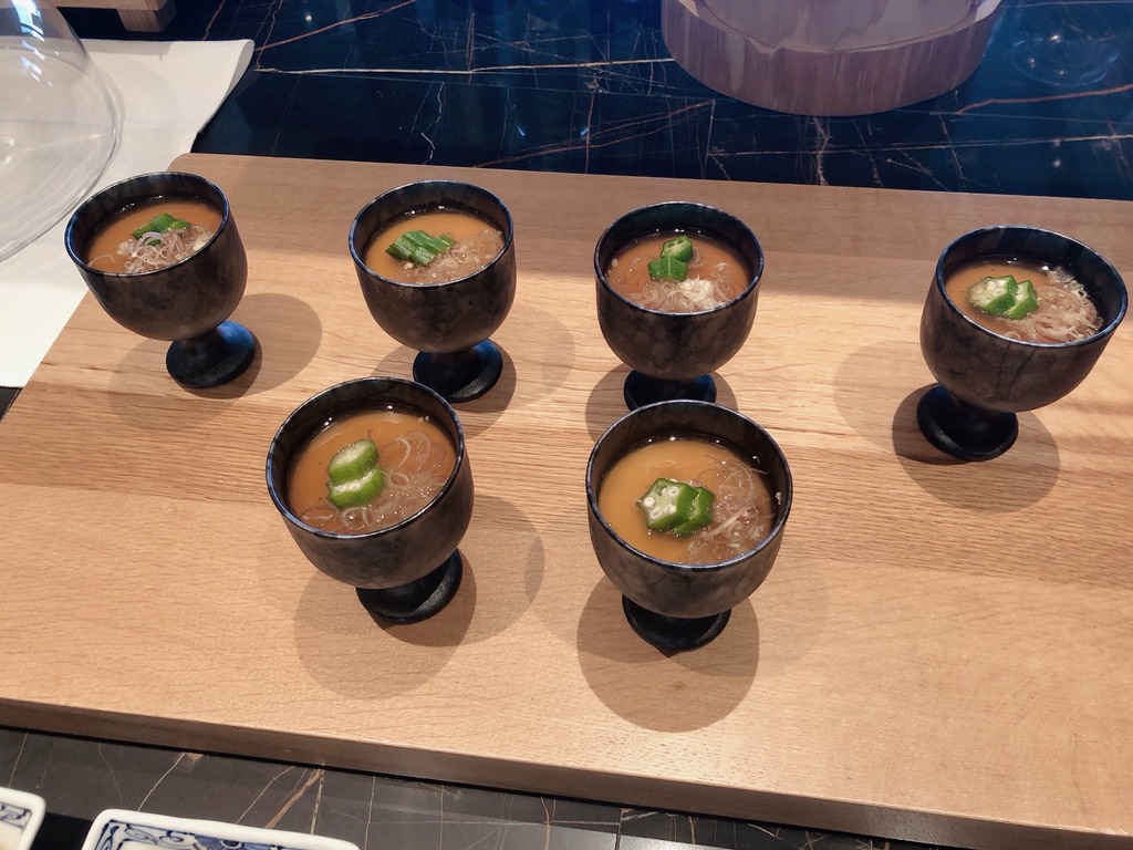 リッツカールトン福岡　クラブラウンジ　朝食　料金　アフタヌーンティ