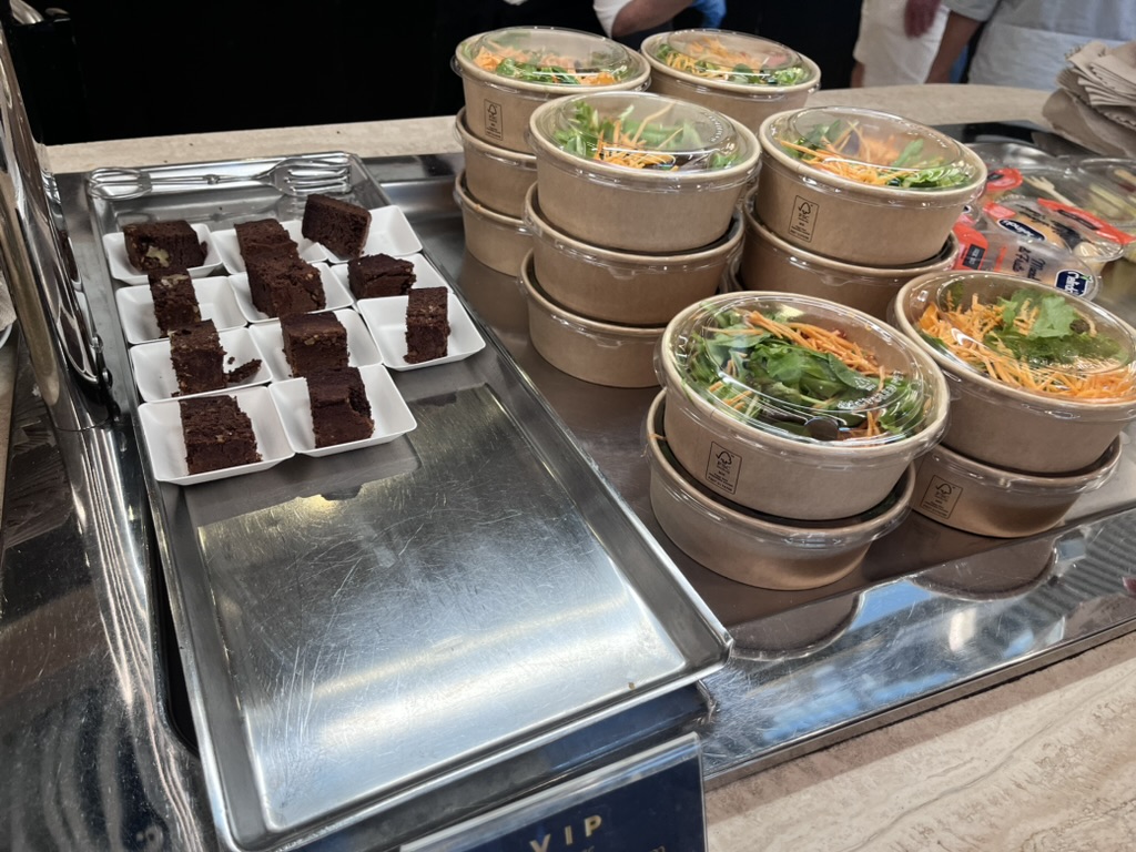 マルコポーロ空港　プライオリティパスラウンジ　シャワー 