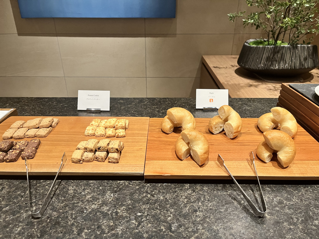 TIAD ティアド　宿泊記　プール　ラウンジ　部屋　ブログ　プラチナ特典　ジム