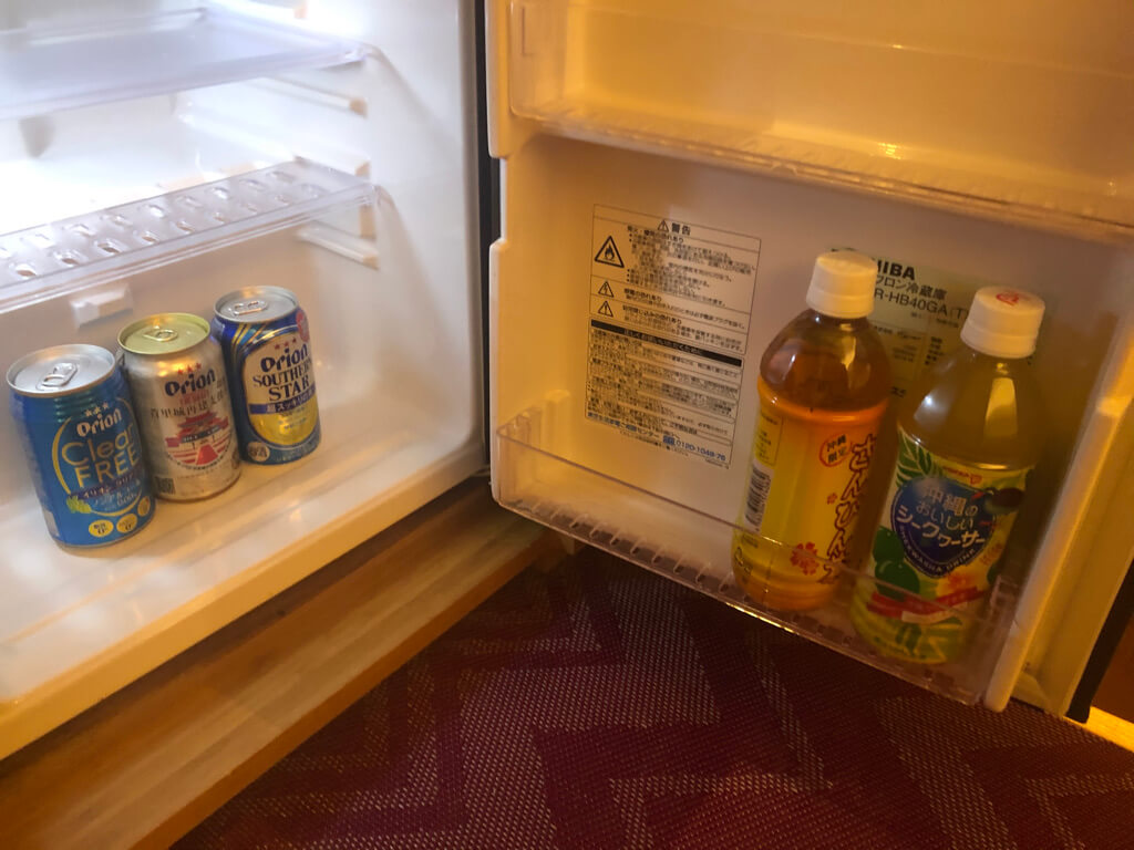 シェラトン沖縄サンマリーナリゾート　サウスタワー　宿泊記　プレミアムオーシャンツイン　フィットネスジム　大浴場　プール　サウナ　コンビニ　アメニティ