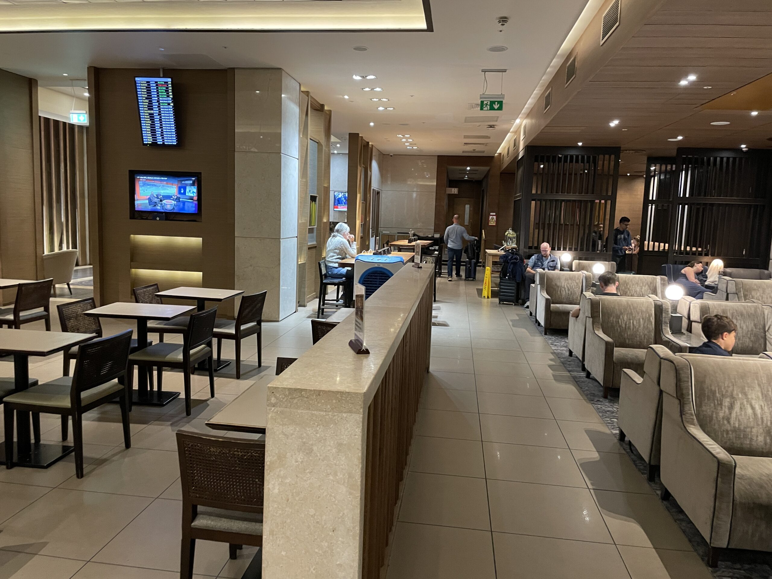 No.１ラウンジヒースローターミナル２