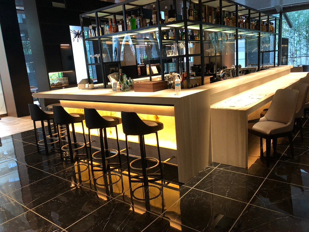 8EBED2E7 5A39 46B3 968B 17CE9FEAB950