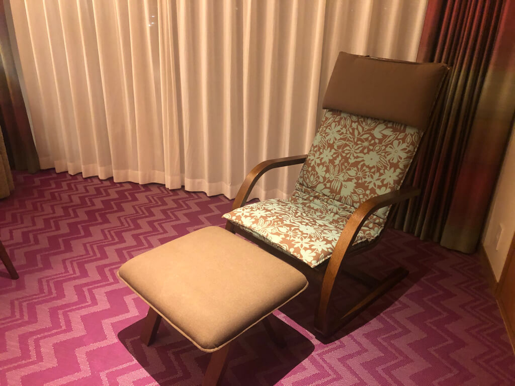 シェラトン沖縄サンマリーナリゾート　サウスタワー　宿泊記　プレミアムオーシャンツイン　フィットネスジム　大浴場　プール　サウナ　コンビニ　アメニティ