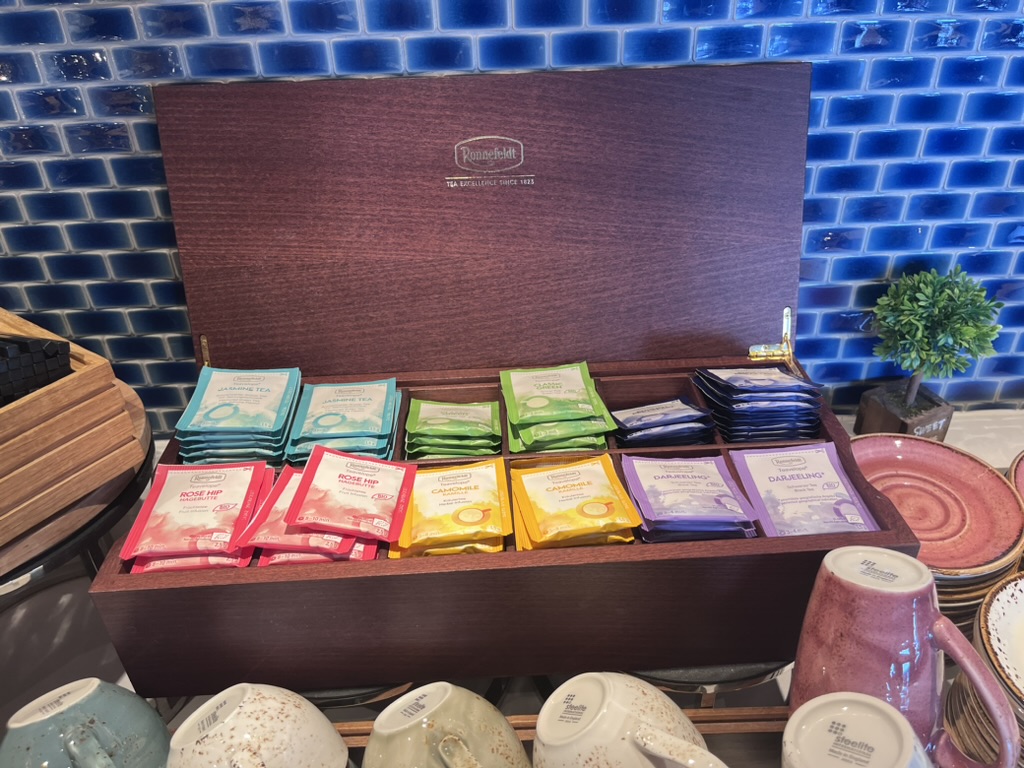 ヒルトン広島　エグゼクティブラウンジ　利用できる条件　服装