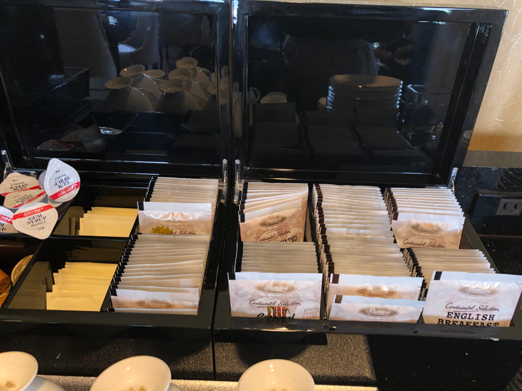 名古屋マリオットアソシアホテル　デラックスダブル　スタンダードダブル　子連れ　宿泊記　朝食　エリートラウンジ　　フィットネスジム　プール　SPGアメックス　紹介　プラチナ特典　ゴールド特典