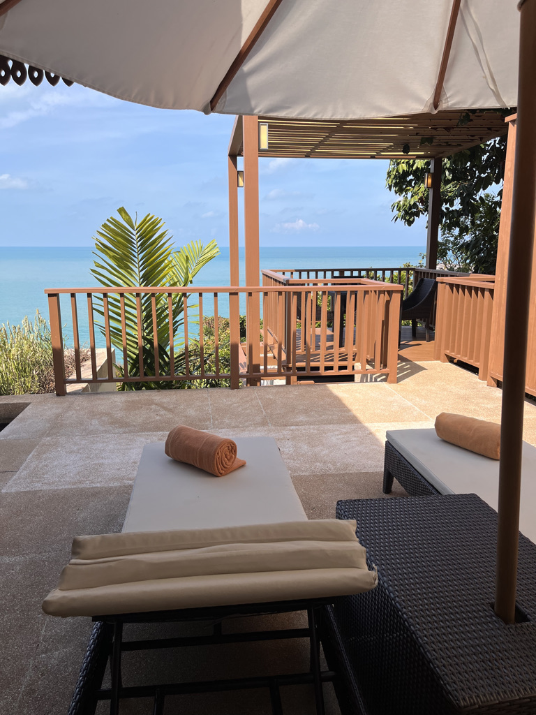 リッツカールトンサムイ　　　宿泊記　ブログ　プラチナ特典　シャトルバス