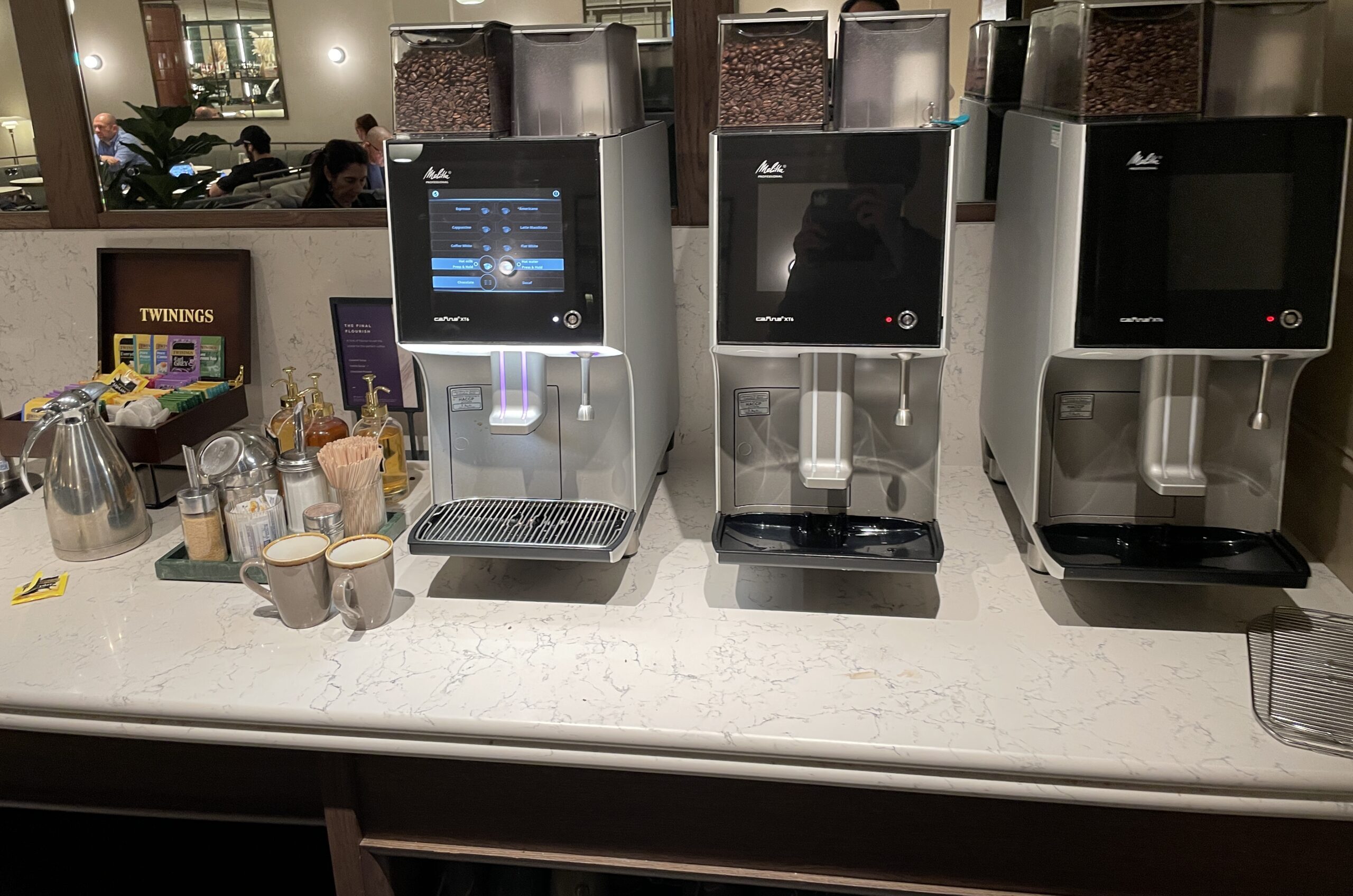 No.１ラウンジヒースローターミナル２